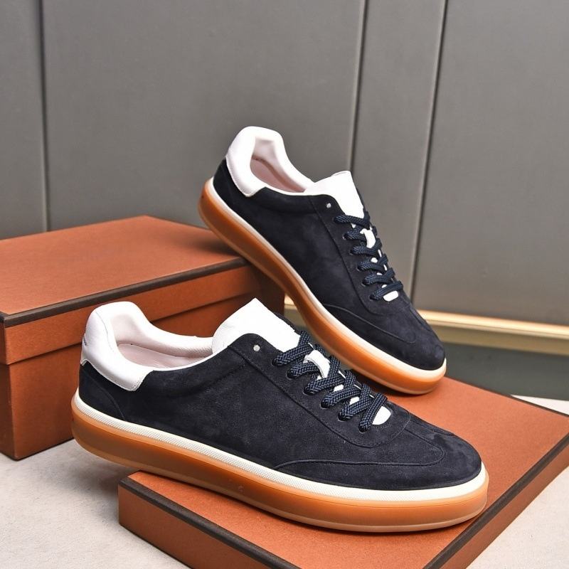 สีกรมท่า