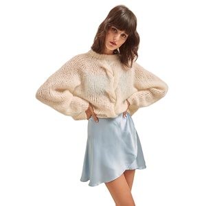 Maglione a treccia corta da donna OEM morbida maglieria in Mohair <span class=keywords><strong>con</strong></span> maniche estetiche Raglan per Logo frontale in stile Casual primaverile - Product Image 1