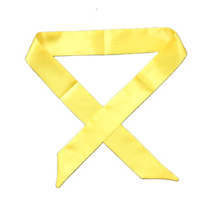 É<span class=keywords><strong>l</strong></span>égant foulard long et fin en soie à imprimé botanique bleu pour femmes, idéal comme cravate pour hôtesses <span class=keywords><strong>de</strong></span> <span class=keywords><strong>l</strong></span>'<span class=keywords><strong>air</strong></span> professionnelles et ruban pour sac à main - Product Image 2