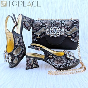 Scarpe da Donna Italiane di Design Verde con Strass, Eleganti Scarpe da Festa con Tacco 6,6 cm e Set Borsa Abbinata - Product Image 2