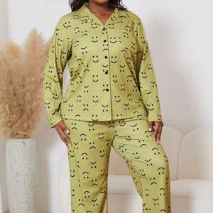 Pigiama <span class=keywords><strong>da</strong></span> <span class=keywords><strong>Donna</strong></span> <span class=keywords><strong>Taglie</strong></span> <span class=keywords><strong>Forti</strong></span> SMOOTH in Seta di Latte, Cardigan a Maniche Lunghe per Autunno e Inverno, Set Pigiama Femminile - Product Image 2