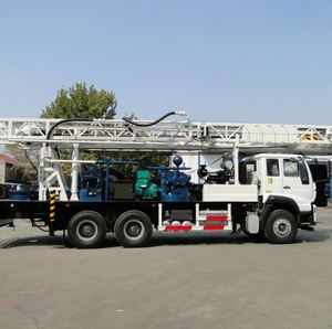 Plateforme de forage de puits profonds HJH SC600 600m, 26 tonnes, à entraînement hydraulique diesel, composants rotatifs de base, utilisation facile - Product Image 1