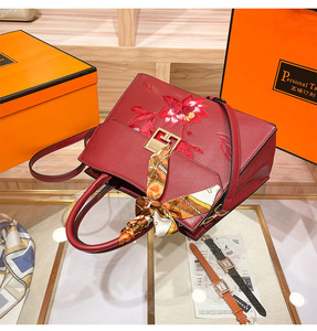 New Fashion Designer Crossbody Bags High Quality PU <b>Leather</b> Shoulder Messenger Bag Casual Totes Luxury Women Handbags and <b>Purses</b> - Product Image 4