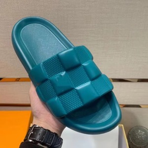 Top Designer Couple Chessboard Slide Buffer Pillow Slippers Anti Slip Waterproof Summer Quick Drying Indoor Outdoor Beach - Product Image 2