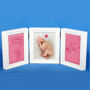 Bé quà lưu niệm tay và chân in bùn bé sinh Quà Tặng rắn gỗ tri-gấp khung ảnh - Product Image 1