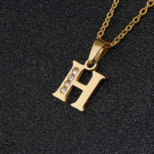 Moda nueva chica estudiante pareja novias 26 suerte oro inglés letra colgante Acero inoxidable collares iniciales - Product Image 2