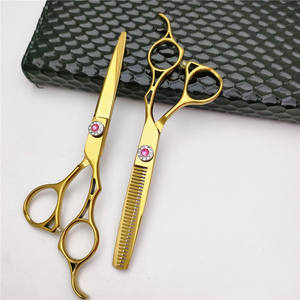 Tijeras de Peluquería Profesionales Suzhou, Hoja Dorada de 62 mm, para Diestros, Uso en Salón de Belleza, Tipo de Hoja Estándar - Product Image 2