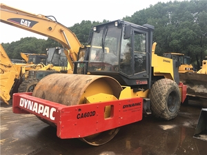 Rodillo vibratorio de un solo tambor Dynapac CA602D de alta resistencia, 19 toneladas, motor Cummins, perfecto para compactación de tierra y rocas en carreteras. - Product Image 1