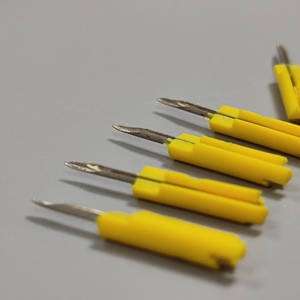 Clavijas de Acero Estándar Duraderas, Agujas Finas de Microplástico para Grapadora, Caja de 5 Piezas, Hecho en China - Product Image 2