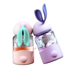 Prix de gros Enfants Mignon Petit Lapin Gourdes d'extérieur Pour Enfants Extérieur Tasse personnalisée Bouteille d'eau en verre pour enfants - Product Image 3