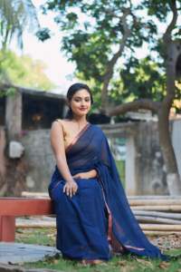 Blusa de Sari de Algodón Tejido ENT de Akshay Sharma, Ecológica, de Secado Rápido, Ligera, Teñida en Color Liso, Vestido de Novia para Mujeres y Niñas - Product Image 3