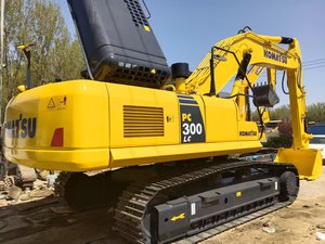 Japan Made Komatsu PC300-8 30 Ton crawler excavator Cheap Used Komatsu Hydraulic excavator 30 Ton crawler excavator 330 PC300 - Product Image 4