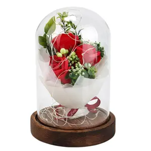 हॉट सेल मदर डे रोमांटिक साबुन शाश्वत फूल हमेशा के लिए कांच के गुंबद में गुलाब के फूल को संरक्षित किया