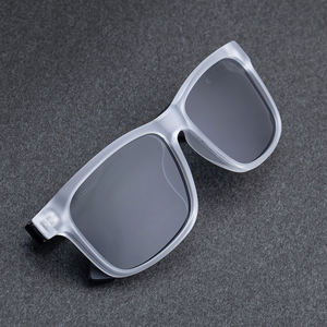 Gafas de Sol Partagas al por Mayor, Modernas y a la Moda, con Logotipo Personalizado, Montura Cuadrada de PC, Lentes TAC Polarizadas con Protección UV400 para Hombre - Product Image 3