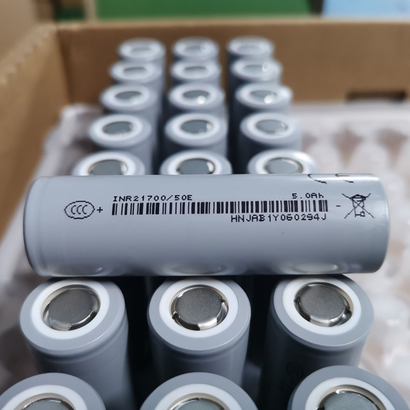 E v E 50E INR21700 Cell 3.6v 15A 3C Battery 5000mAh 3.7v 21700 Cylindrical Lithium Ion Batteries for Bait Boat Battery 20000mAh · image 1