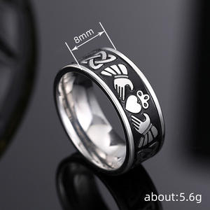 Anillo de Boda de Acero Inoxidable con Forma de Corazón, Anillo de Compromiso Clásico Unisex, Diseño Sencillo DJ056 - Product Image 5