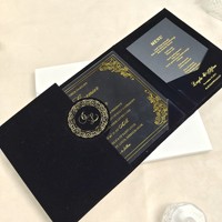 Carte d'invitation de mariage en acrylique noir de style européen, dorure à chaud personnalisable, imprimable, avec enveloppe en velours