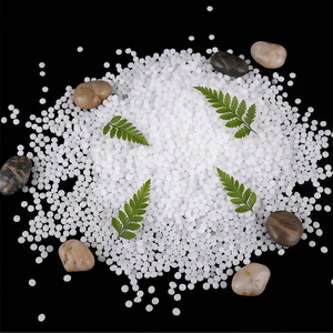 Granulés de résine POM (polyoxyméthylène) blancs, plastique technique pour moulage par injection - Product Image 1
