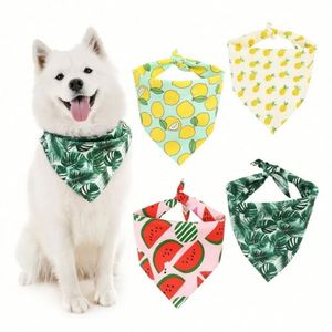 Vente flash : Bandanas triangulaires à carreaux personnalisés pour chiens de petite et moyenne taille avec logo sportif tendance, accessoire parfait pour animaux de compagnie - Product Image 1