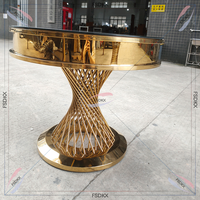 Tables rondes de luxe d'anniversaire de gâteau d'or d'acier inoxydable avec le verre pour des mariages et des événements