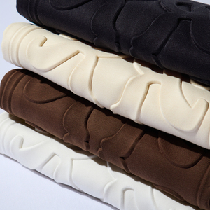 Camiseta personalizada de peso pesado en relieve 3D para Hombre | 100% algodón | 260-280 GSM | Gráfico cuadrado de gran tamaño | TKAN219 - Product Image 2