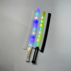 Vente en gros de <span class=keywords><strong>sabre</strong></span> <span class=keywords><strong>laser</strong></span> en plastique multicolore QF pour petit garçon et fille avec LED pailleté, inspiré des samouraïs pour une fête cosplay amusante - Product Image 2