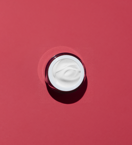 Crema Hidratante Intensiva con Aceite de Caballo de Jeju y Ácido Hialurónico, Crema Facial Nutritiva Profunda Antiarrugas para Piel Seca - Product Image 1