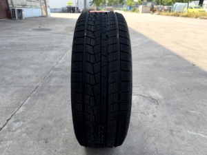 Pneus de tourisme radiaux 245/60R18 MK697 Snow Grip pour voitures particulières, 3PMSF, résistants aux crevaisons, à usage intensif, vente en gros - Product Image 2