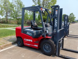 Chariot élévateur à fourche 3t autonome contrepoidsé avec <span class=keywords><strong>batterie</strong></span> lithium 80V, déplacement latéral et rotation, Anhui Heli Co, nouveau chariot à fourche rétractable - Product Image 4