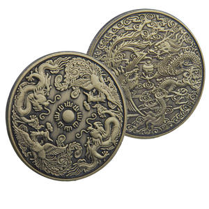 Металлическая памятная монета с рельефным изображением Феникса и Дракона, традиционный антикварный сувенир в стиле фэн-шуй - Product Image 1