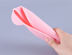 Chauffe-cire professionnel pliable en silicone pour épilation à la cire dure, idéal pour les salons de beauté et l'épilation brésilienne et bikini. - Product Image 4