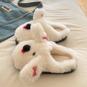 Nuovo stile peluche pantofole per le donne calde e alla moda per l'autunno e l'inverno Design semplice per uso domestico pantofole - Product Image 3