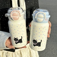 Gobelet en acier inoxydable 316 de grande capacité Bouteille d'eau mignonne et fraîche de style Instagram Petit chat noir Design Haut attrait esthétique