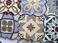 Qualité mélange couleur magnifique design pierre naturelle carrelage mosaïque irrégulière mosaïque pavés