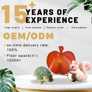 Arbre de cristal d'énergie artisanal en cristal de <span class=keywords><strong>quartz</strong></span> clair avec base en bois et lampe, vente en gros - Product Image 6