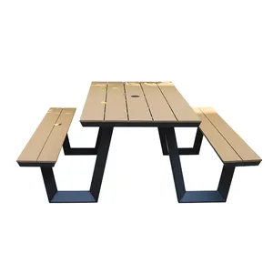 Picknick tische im Freien PS Holz Aluminium für Restaurant Outdoor Klapptische und Stühle außerhalb Terrassen tisch für die Veranstaltung gesetzt