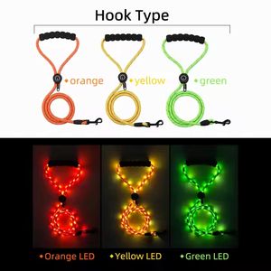 Guinzaglio per Cani LED Luminoso Personalizzato di Lusso in Nylon con Motivo Solido Ricaricabile con Impugnatura Imbottita Resistente - Product Image 6