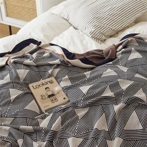 BWE Coperta in maglia di velluto a metà, copriletto in microfibra con stampa leopardata, soffice e spessa, coperta decorativa - Product Image 5