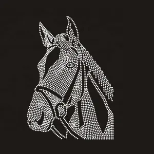 At Rhinestone tasarım transferi T shirt için yüksek kalite en iyi fiyat özel demir kristal at ayakkabı dekor kontrol kartela