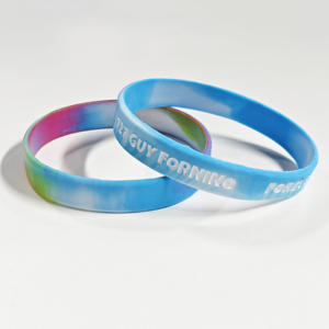 Pulsera de silicona de color personalizada CCH para actividades deportivas al aire libre - Product Image 2