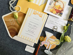 Cartes d'invitation de mariage élégantes, Save the Date, rayures jaunes, vernis mat, impression numérique rectangulaire, personnalisées, style vietnamien - Product Image 4