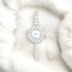 นาฬิกาข้อมือผู้หญิง Shiny Diamond ขนาด 25 มม. หน้าปัด MOP กันน้ำ 3ATM สายทองเหลือง ควอตซ์ - Product Image 6