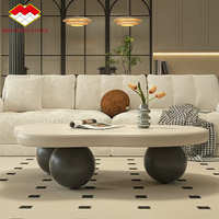 Table basse moderne en bois couleur crème nuageux, style nordique chic noir et blanc pour salons, villas et hôtels