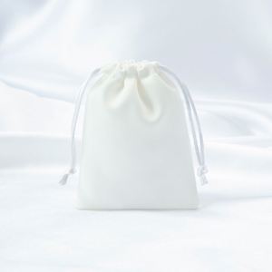 Bolsas de Terciopelo con Cordón para Joyería, Personalizadas con Logotipo, Color a Elección, Pequeñas, 9x12cm, Ecológicas y Portátiles, Venta al Por Mayor - Product Image 1