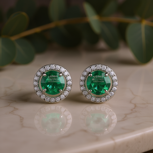 Orecchini a lobo Goumi con gemma verde, classici da donna, con cristalli rotondi, gioielli per tutti i giorni, montatura a griffe E1960 - Product Image 2