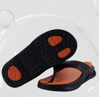 Nouvelles tongs blanches populaires en EVA à semelle épaisse pour hommes, rehaussantes, pour l'extérieur, vente en gros
