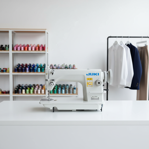 Macchina da Cucire Industriale Usata Juki DDL-8700 a Braccio Singolo, Motorizzata, Automatica ad Alta Velocità - Product Image 3