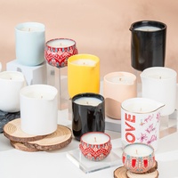 Vente en gros de bougies de massage parfumées de luxe personnalisées, à base de cire végétale, avec des pots à huile essentielle, un bec verseur et un couvercle