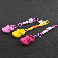2025 mignon Mini sabot chaussure porte-clés 3D plage petit trou conception été coloré en gros EVA et alliage créatif Mini chaussures d'été
