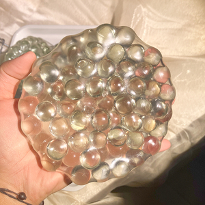 Balle anti-stress en plastique cristallin faite à la main de 10 cm, jouet sensoriel et anti-stress pour enfants de 5 à 7 ans, balle moelleuse et sonore, cadeau unisexe - Product Image 5